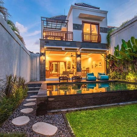 Villa Hitam Putih Legian Bali Seminyak Zewnętrze zdjęcie