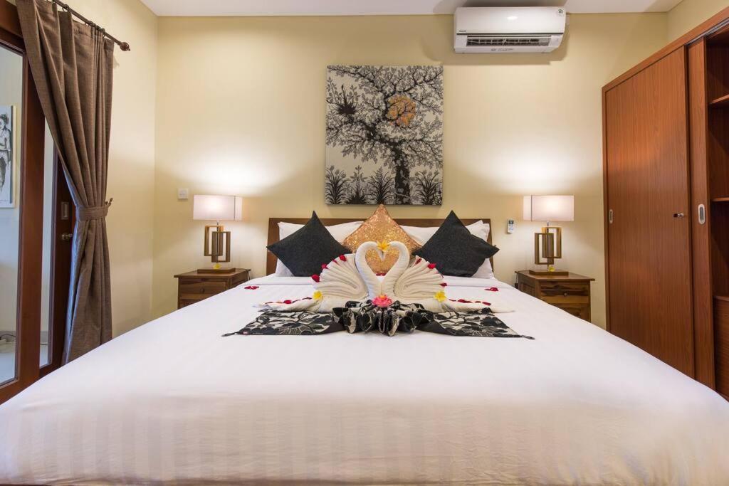 Villa Hitam Putih Legian Bali Seminyak Zewnętrze zdjęcie