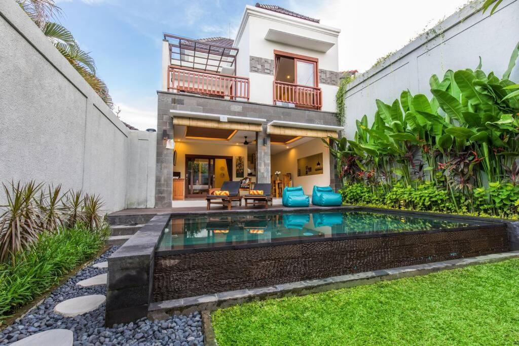 Villa Hitam Putih Legian Bali Seminyak Zewnętrze zdjęcie