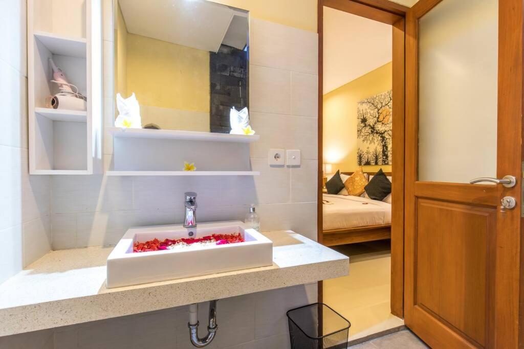 Villa Hitam Putih Legian Bali Seminyak Zewnętrze zdjęcie